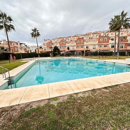 La Bella Escondida Piscina Campo De Golf Solarium Y Parking En Centro Historico Appartement Málaga Buitenkant foto